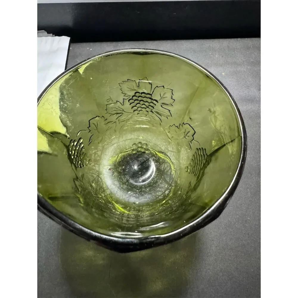 Vintage Indiana Glass Harvest Grape Green Pedestal Compote Bowl “Chipped”
